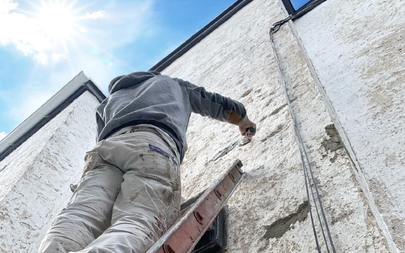 Stucco Repairs & Painting service